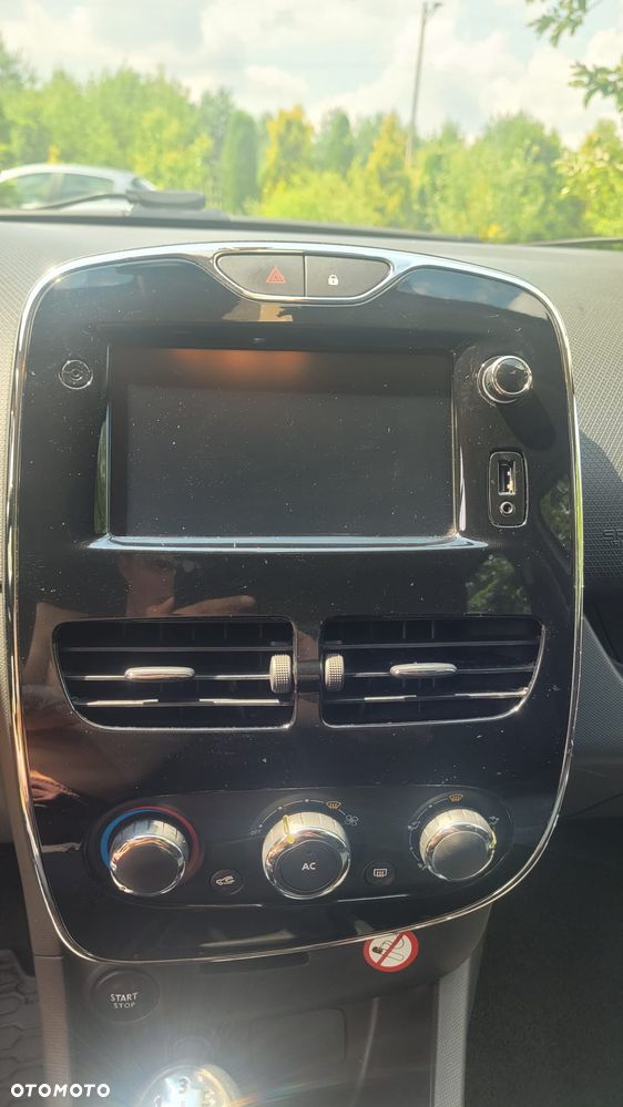 Renault Clio 1.2 16V Expression - 6