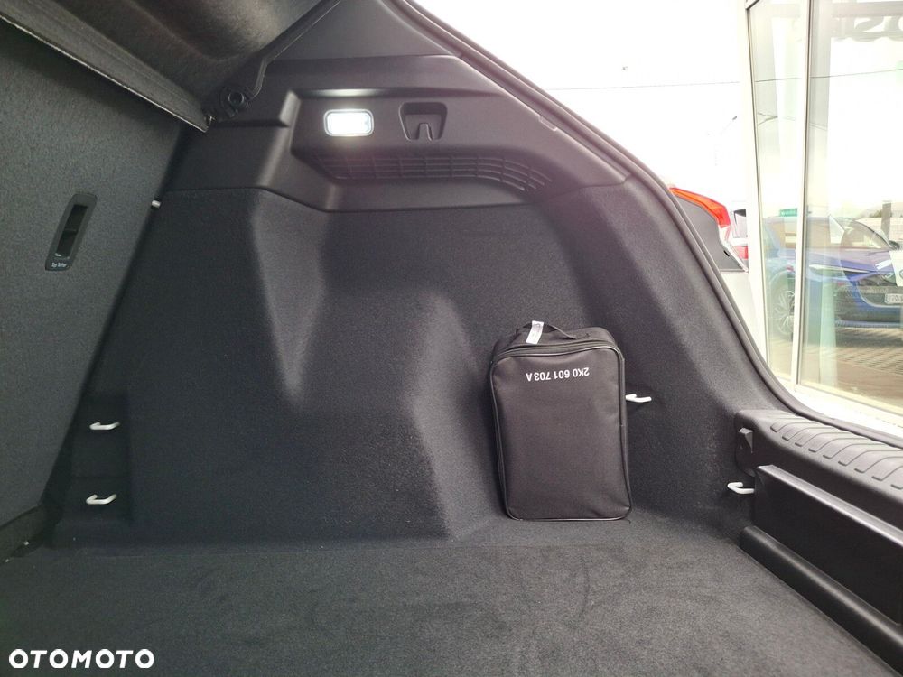 Audi Q4 e-tron - 12