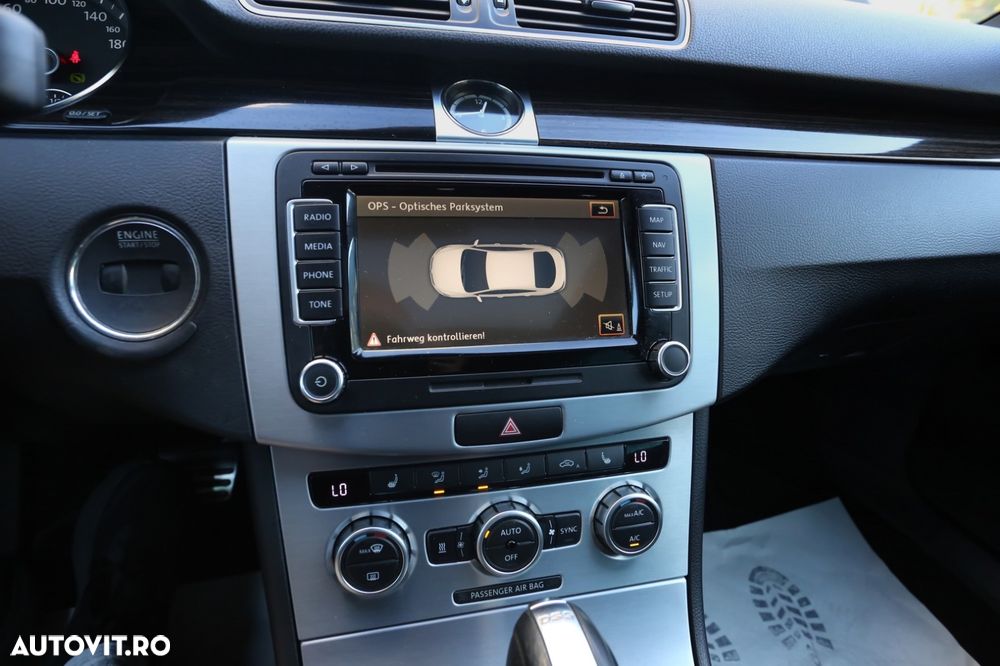 Volkswagen Passat CC - 25