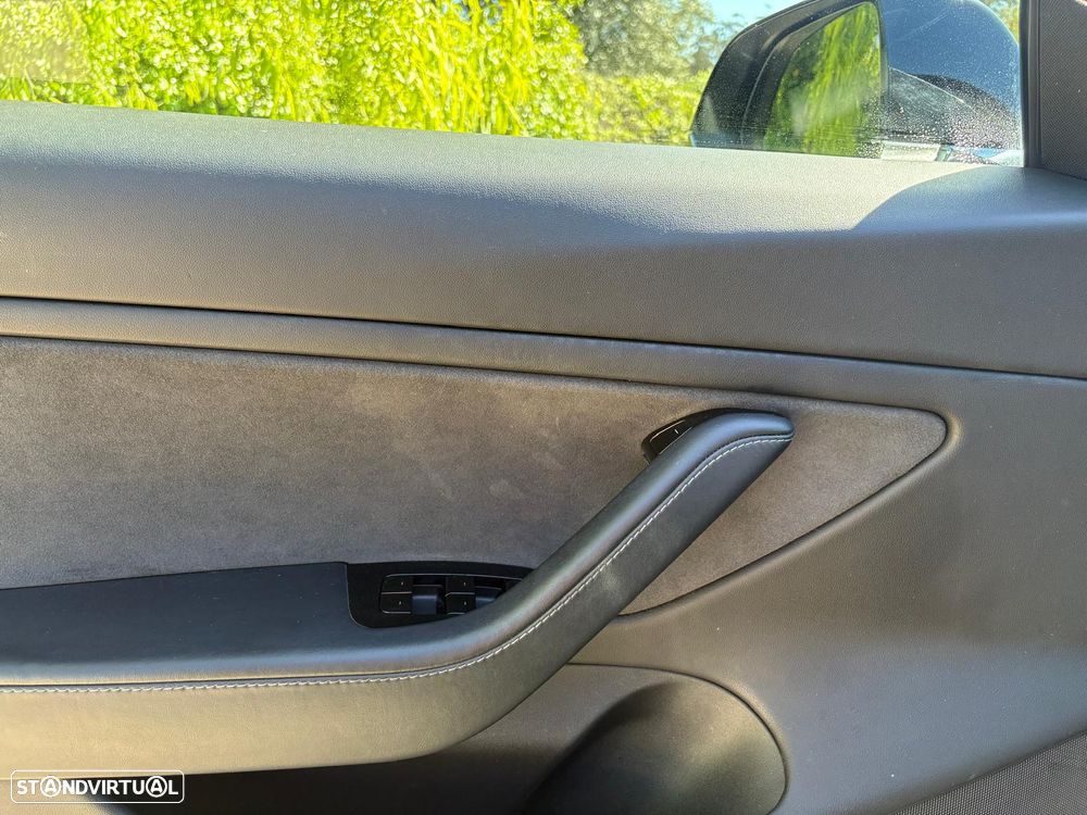 Tesla Model 3 Long Range AWD Dual Motor - 25