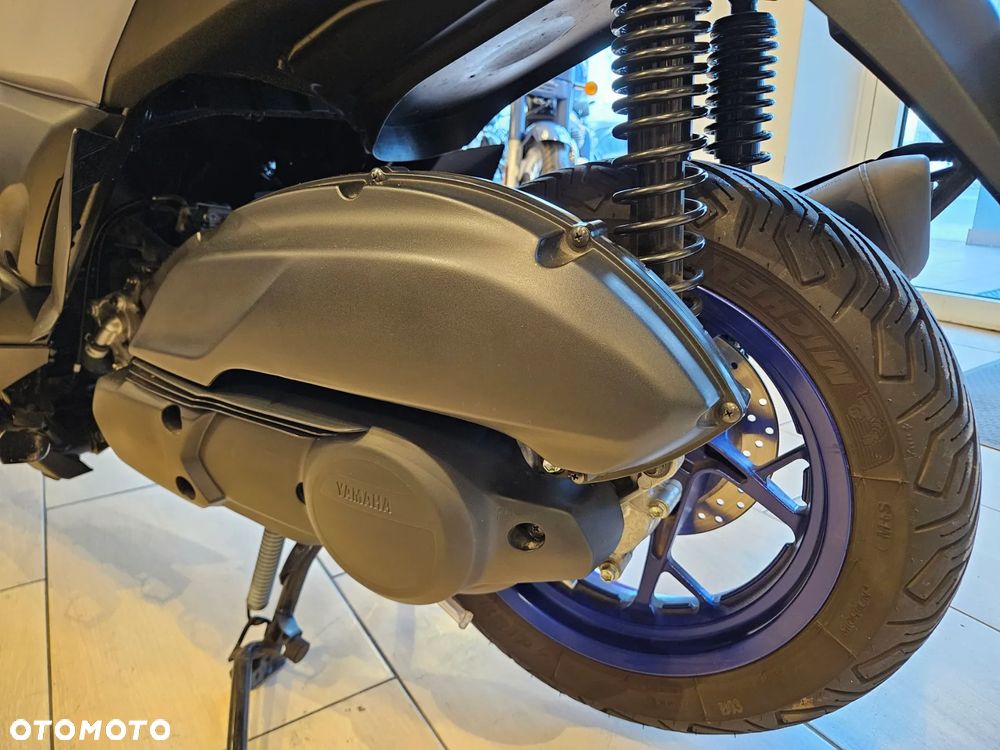 Yamaha X-max - 19
