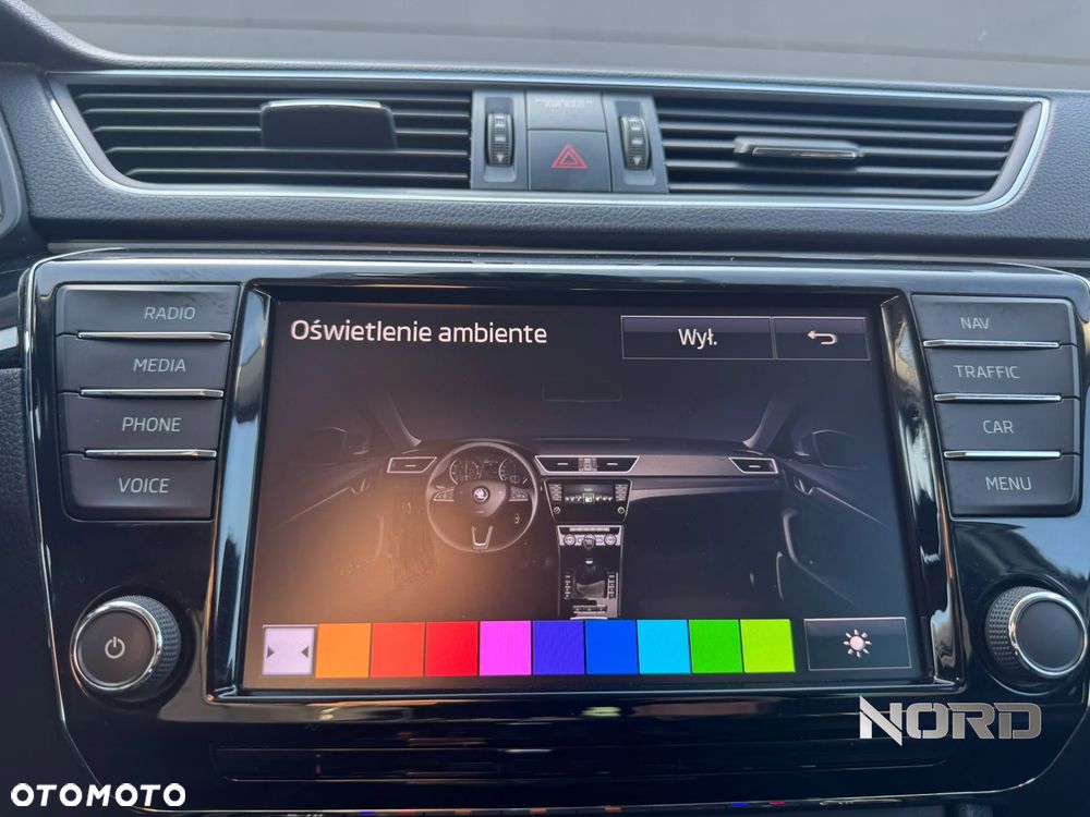 Skoda Superb 2.0 TDI 4x4 DSG L&K - 32