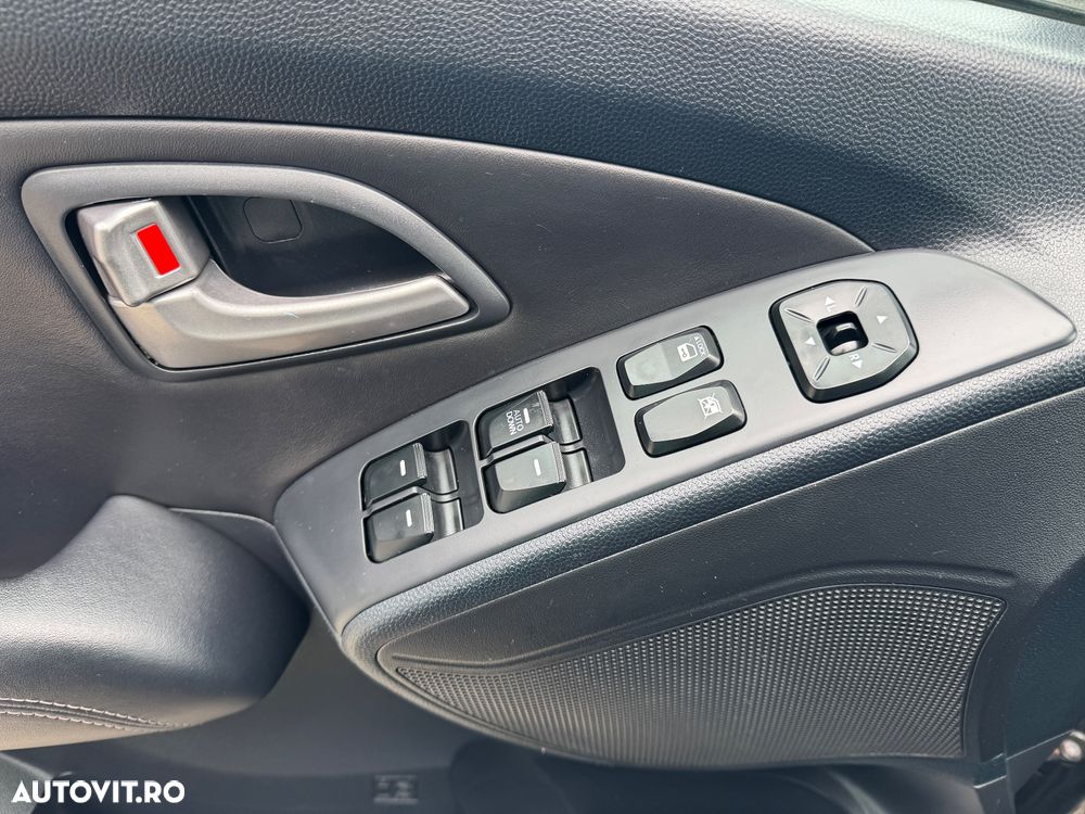 Hyundai ix35 - 15