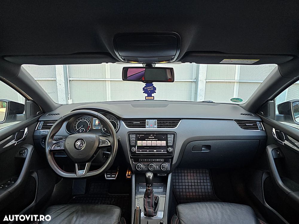 Skoda Octavia 2.0 TDI DSG RS - 2