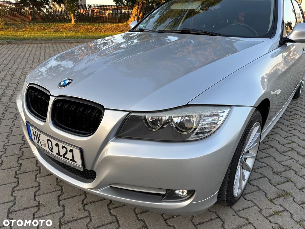 BMW Seria 3 318d DPF Edition Exclusive - 16