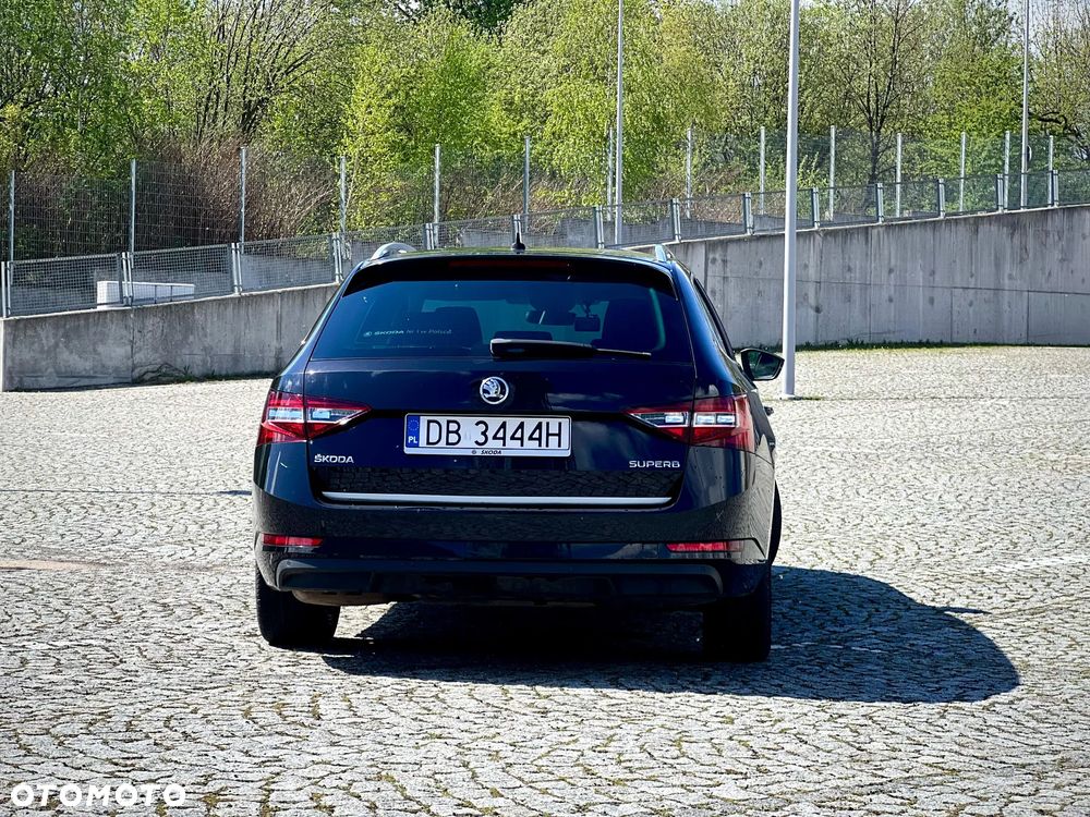 Skoda Superb 2.0 TDI Style - 6