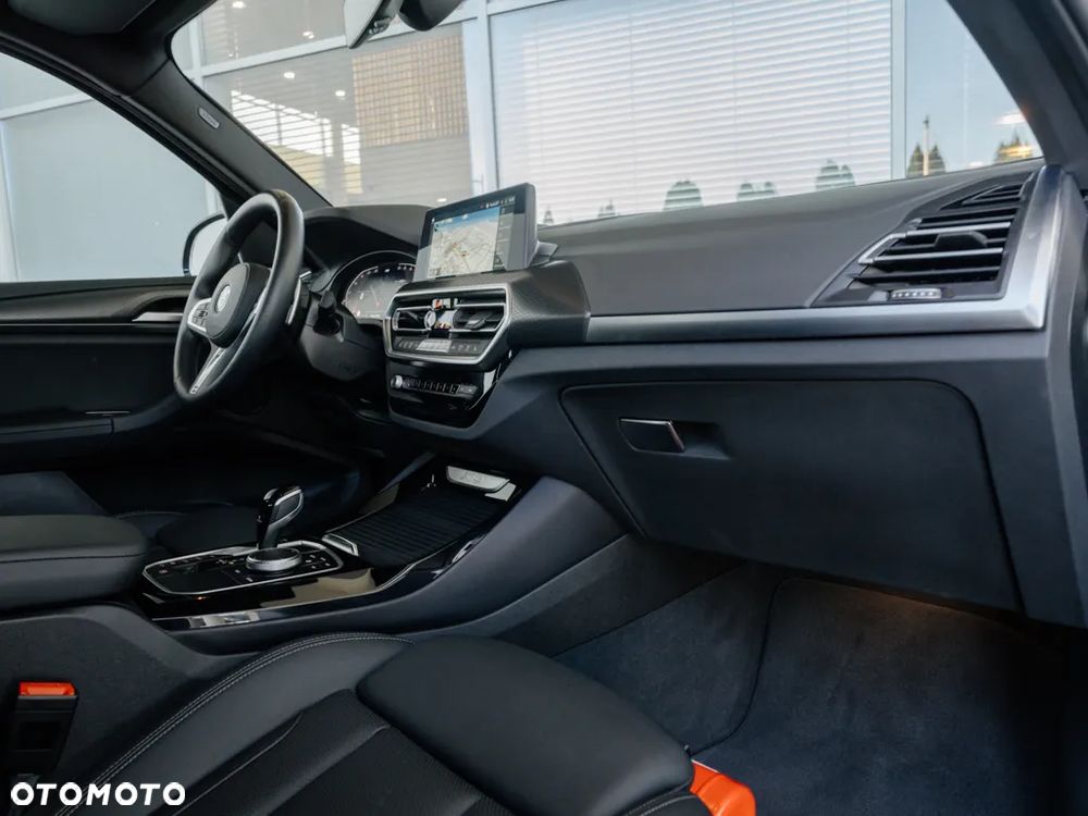 BMW X3 xDrive20i - 8