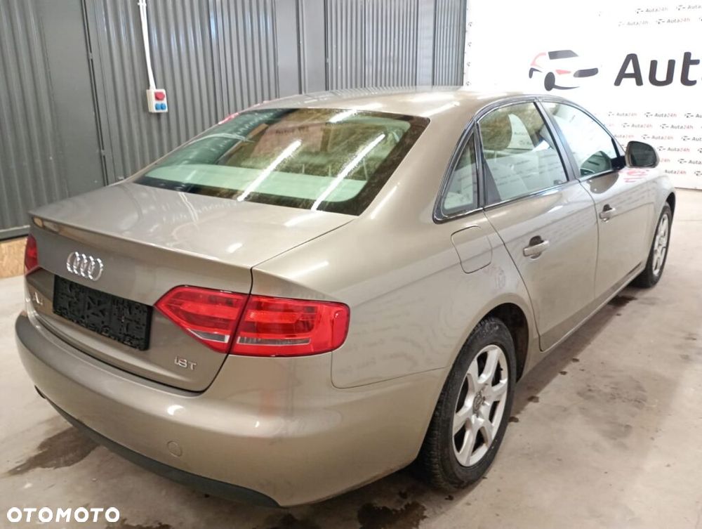 Audi A4 Limousine 1.8 TFSI Attraction - 6