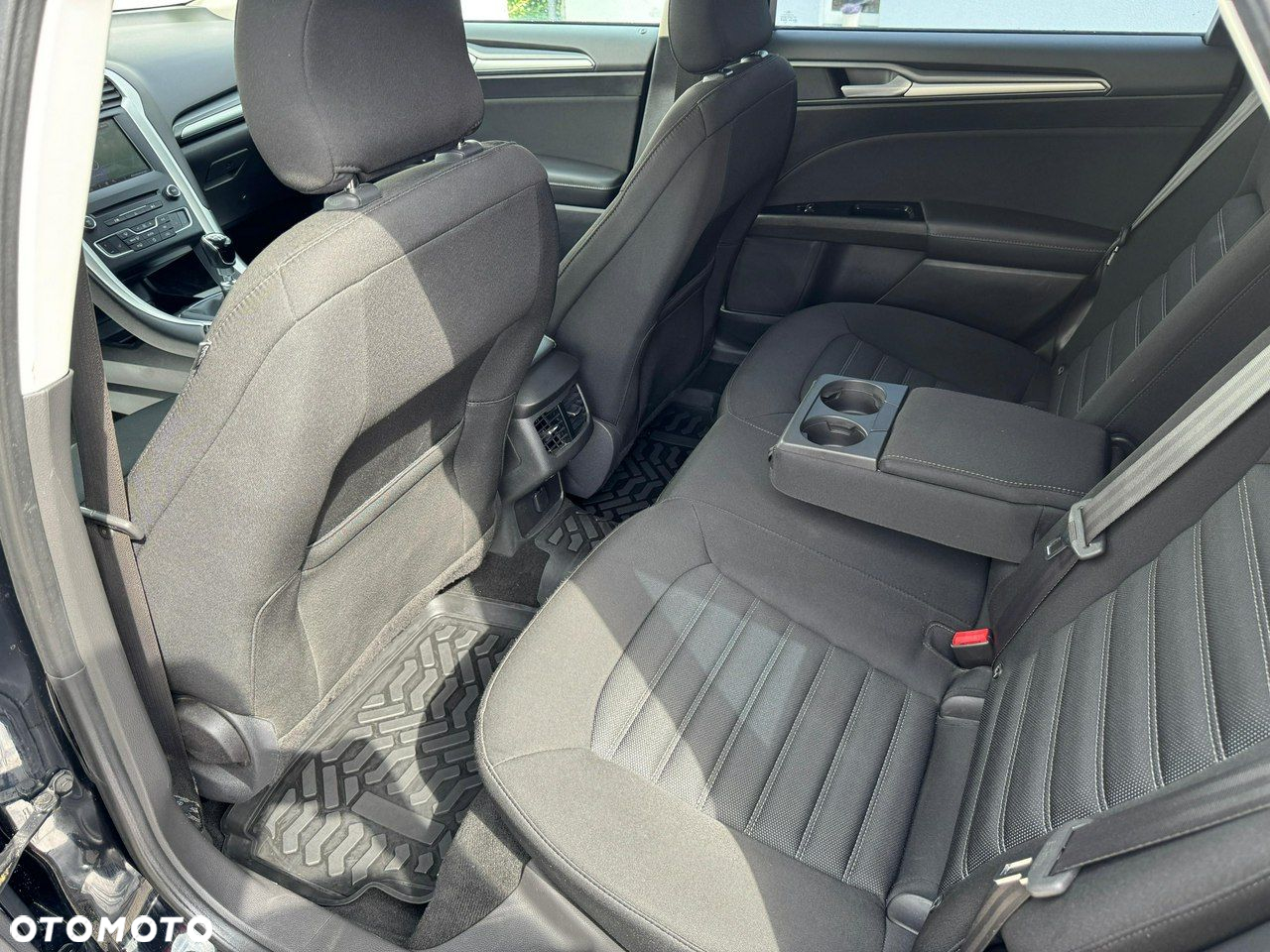 Ford Mondeo - 31