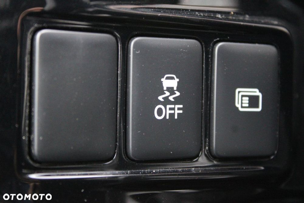 Mitsubishi Outlander - 34