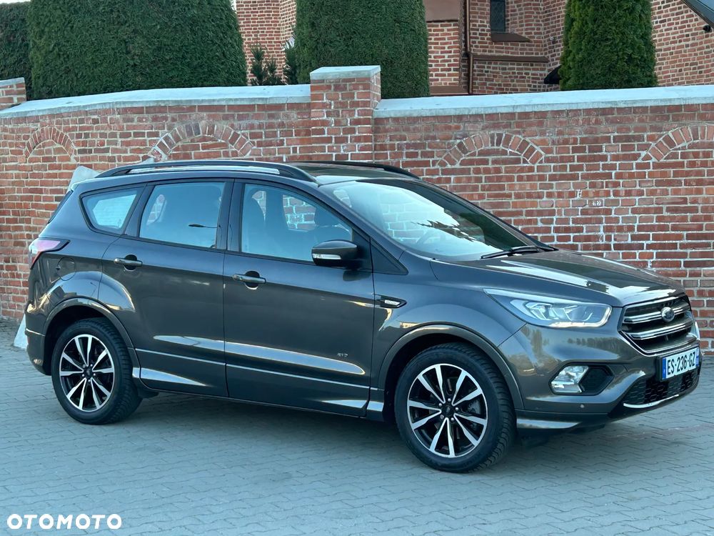 Ford Kuga 2.0 TDCi 4x4 ST-Line - 39