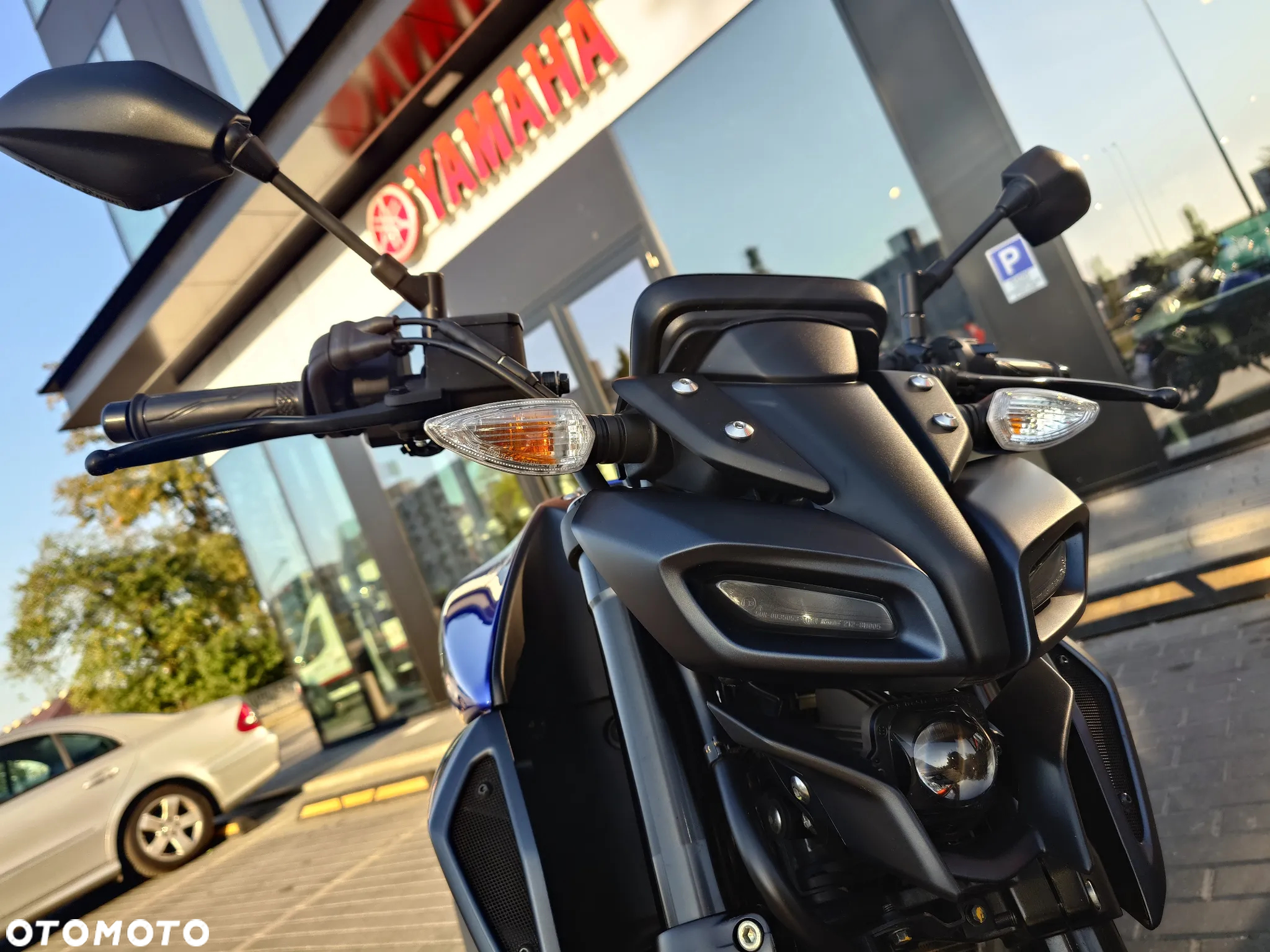 Yamaha MT - 8