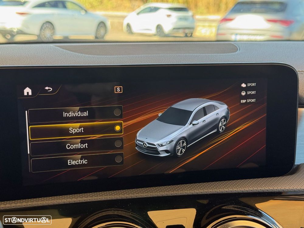 Mercedes-Benz A 250 Limousine e 8G-DCT AMG Line Advanced Plus - 21