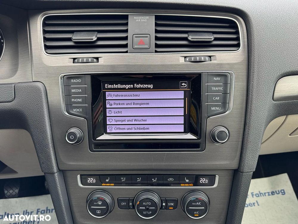 Volkswagen Golf 1.6 TDI BMT Comfortline - 23