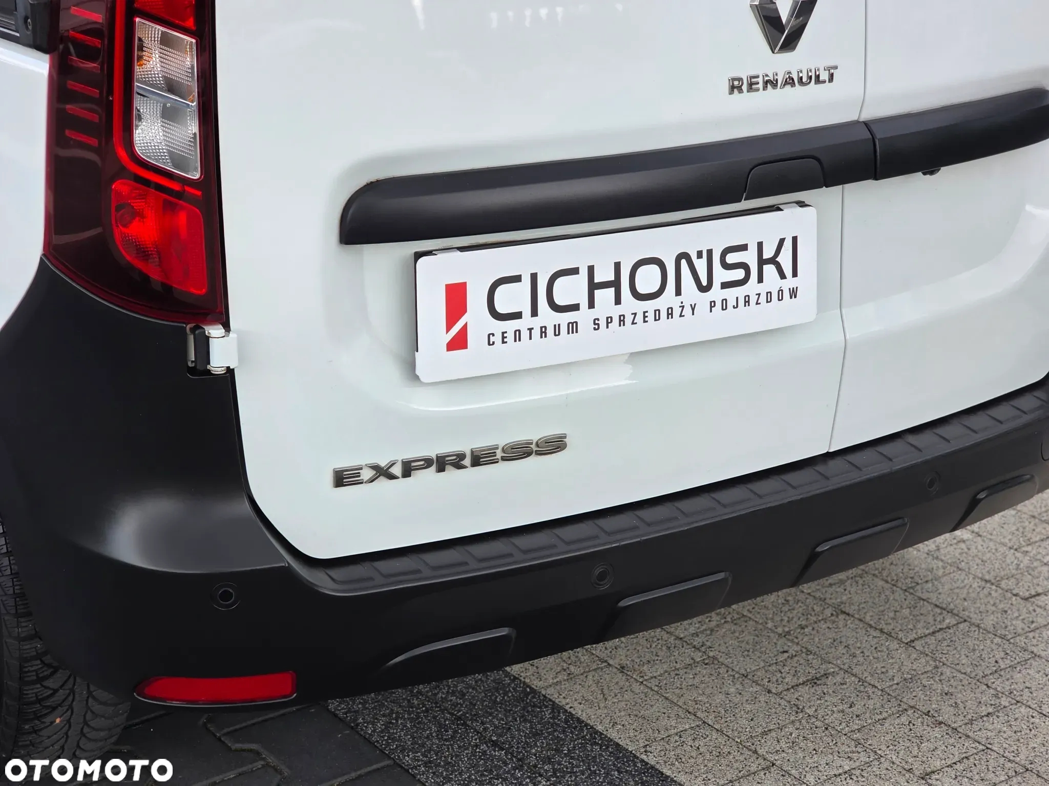 Renault Renault Express 1.3 Tce Pack Clim Kangoo 2022Rok BEZWYPADKOWE z Polskiego Salonu I Bogate Wyposażenie min: Kamera Cofania Klimatyzacja i Nawigacja I Kilka Sztuk Do Wyboru I Faktura Vat 23%I ZAPRASZAMY - 29