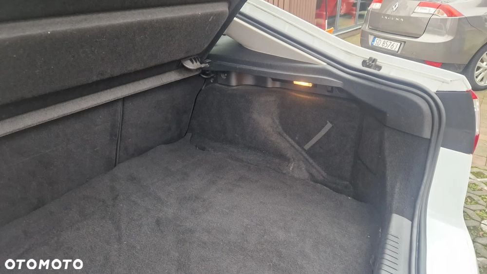 Ford Mondeo 2.0 TDCi Ghia X - 19