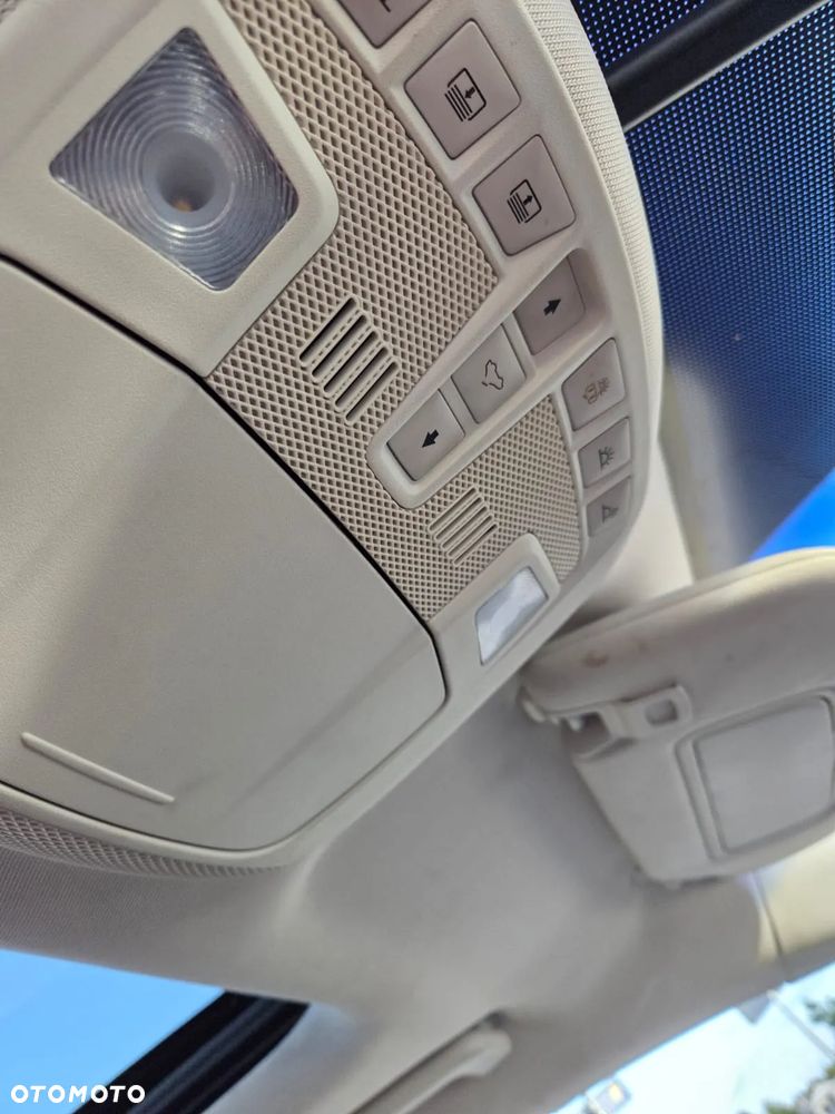Ford Edge - 36