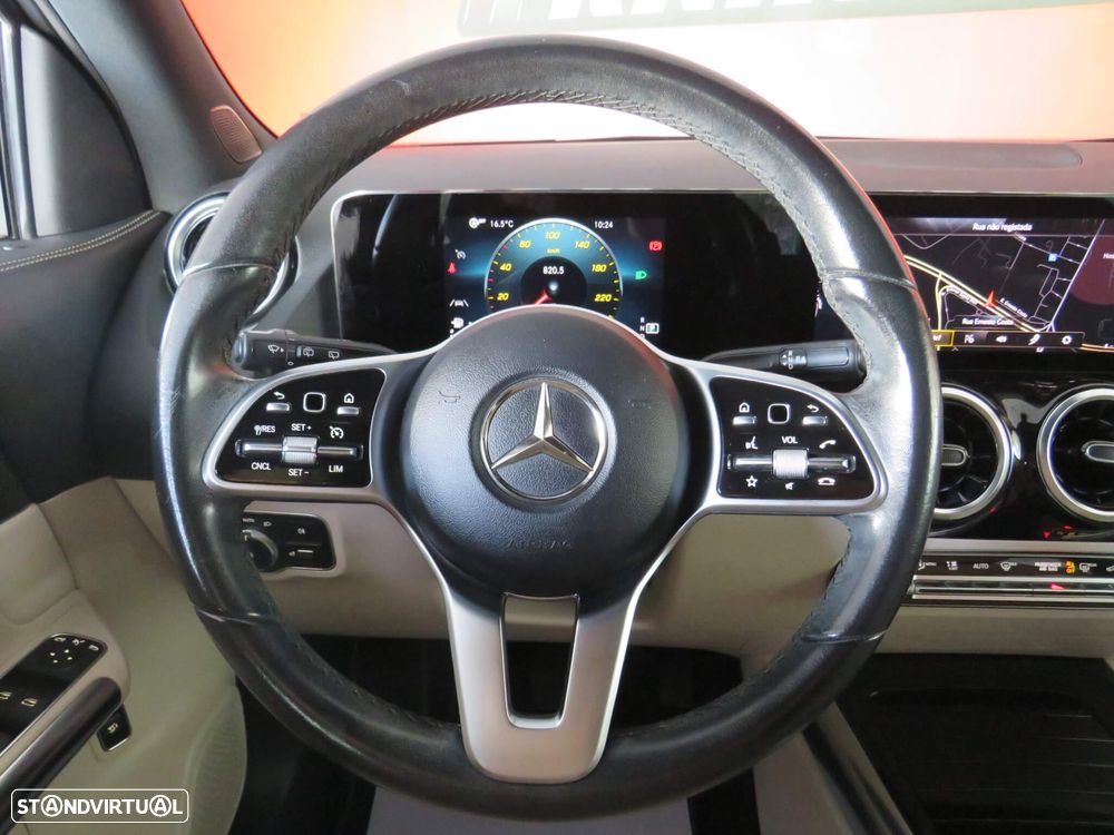 Mercedes-Benz GLA 180 d Style - 16