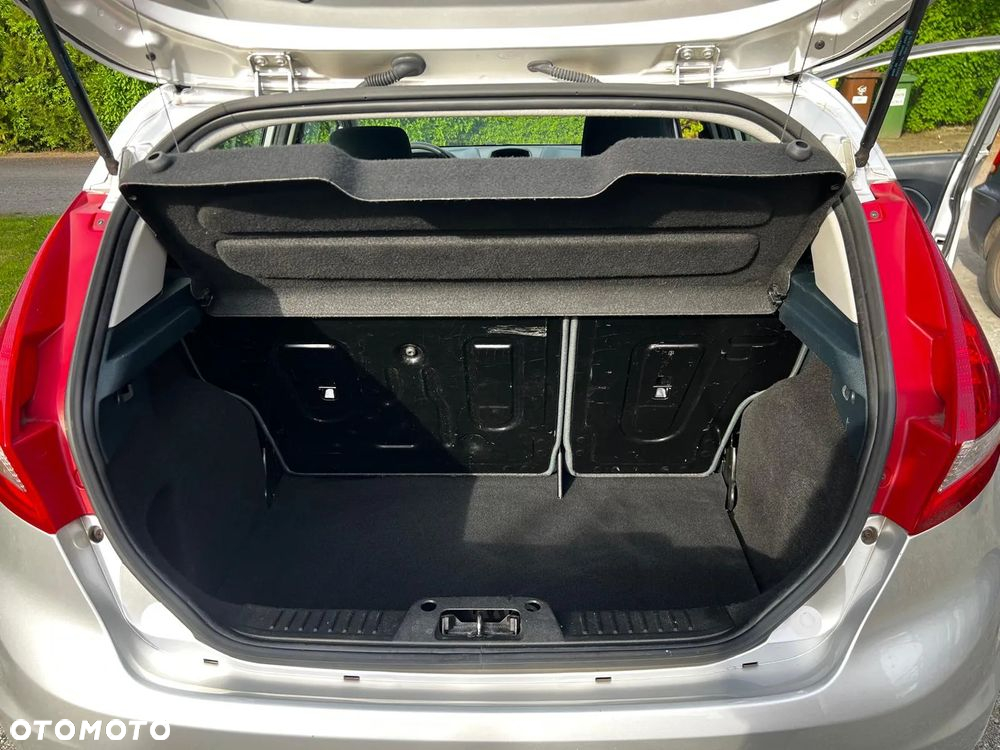 Ford Fiesta - 9