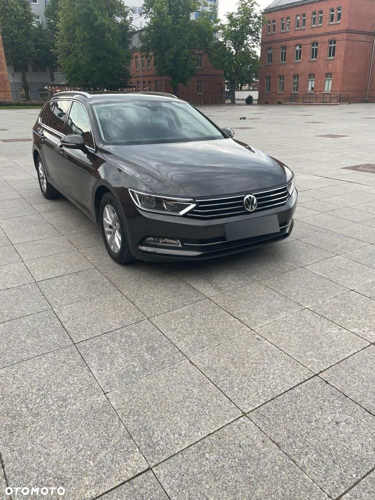 Volkswagen Passat Variant 1.6 TDI SCR DSG Trendline - 5
