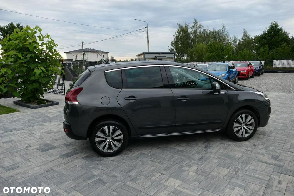 Peugeot 3008 1.2 PureTech GPF Allure S&S - 15