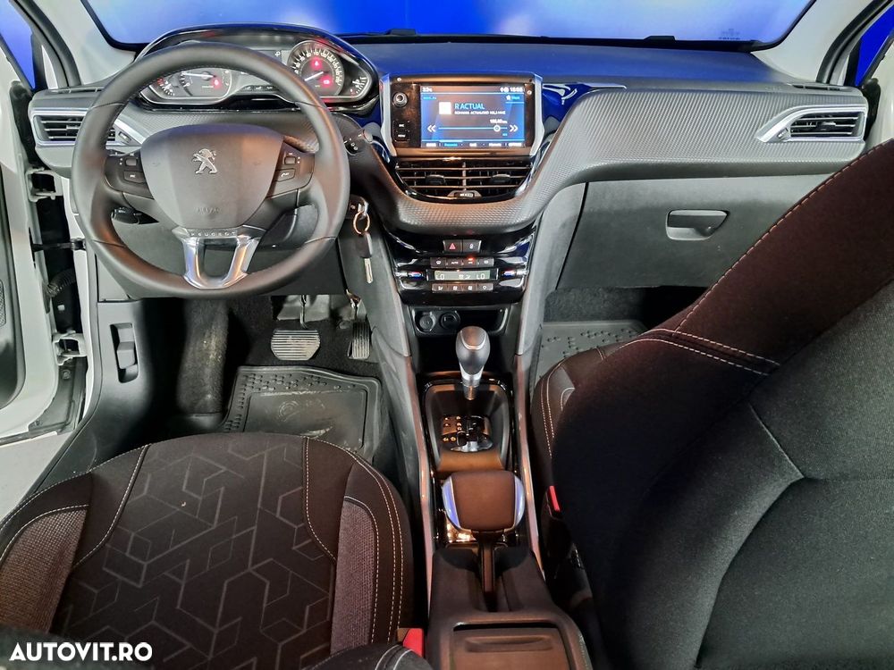 Peugeot 2008 - 14