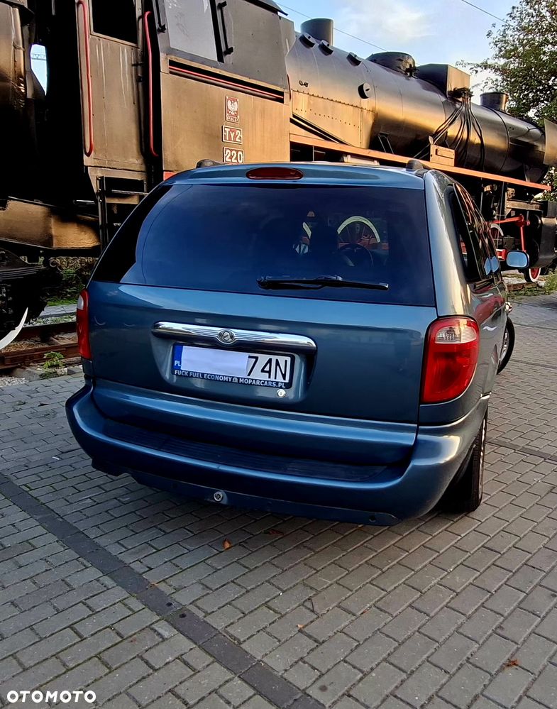 Chrysler Grand Voyager - 26