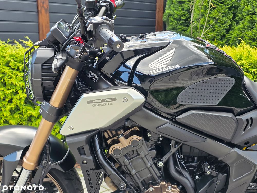 Honda CB - 22