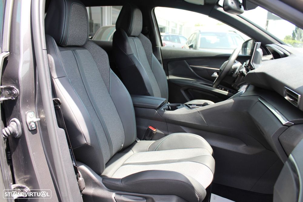 Peugeot 3008 1.2 Hybrid Allure Pack e-DCS6 - 20