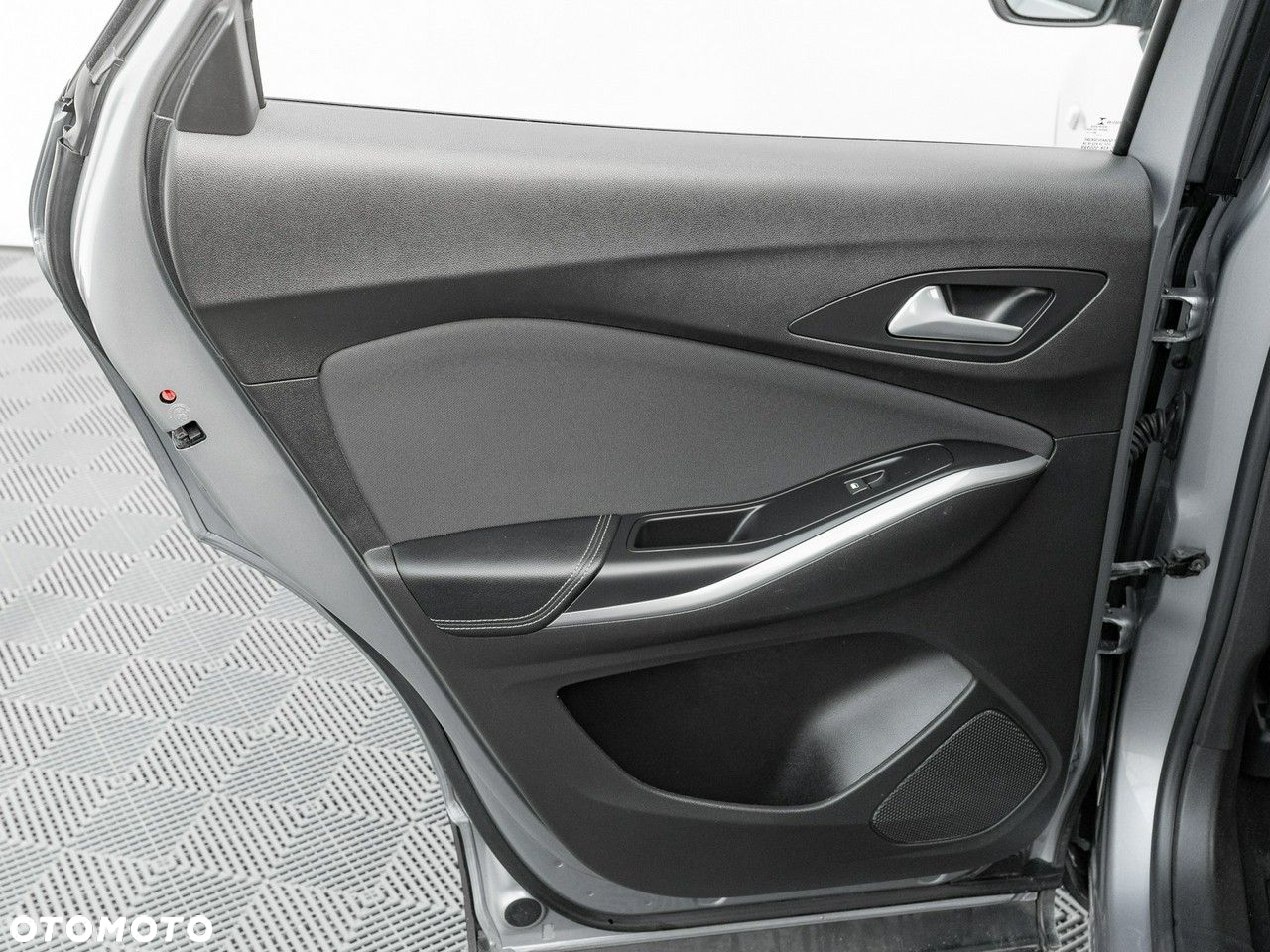 Opel Grandland X 1.2 T GPF Edition S&S - 25