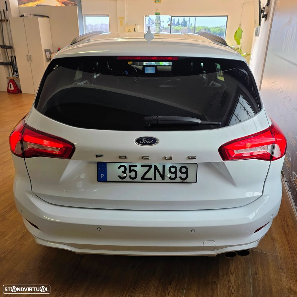 Ford Focus SW 1.0 EcoBoost ST-Line - 11