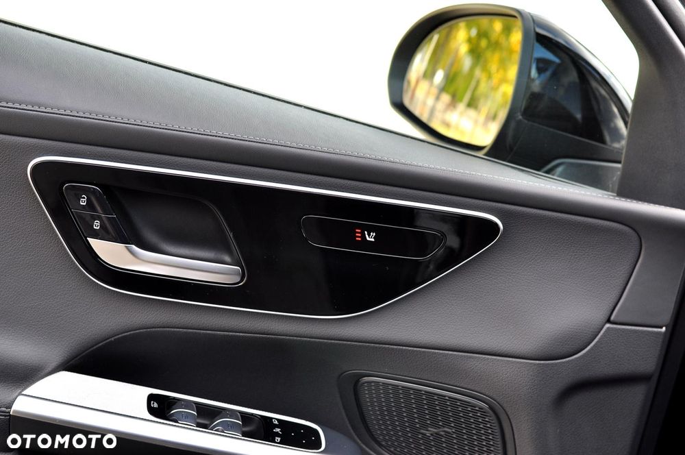 Mercedes-Benz GLC 220 d 4Matic 9G-TRONIC Edition AMG Line - 26