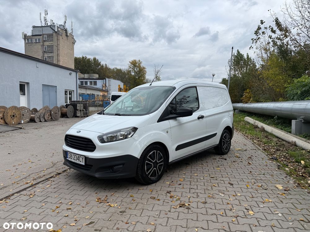 Ford Transit Courier - 2