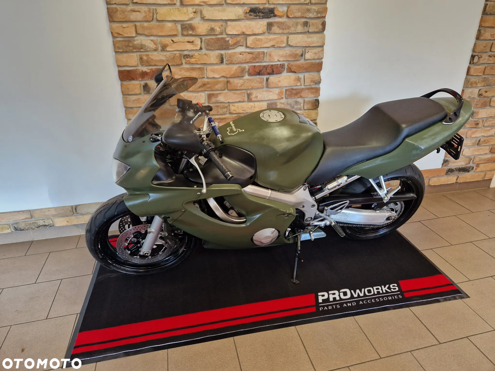Honda CBR - 7