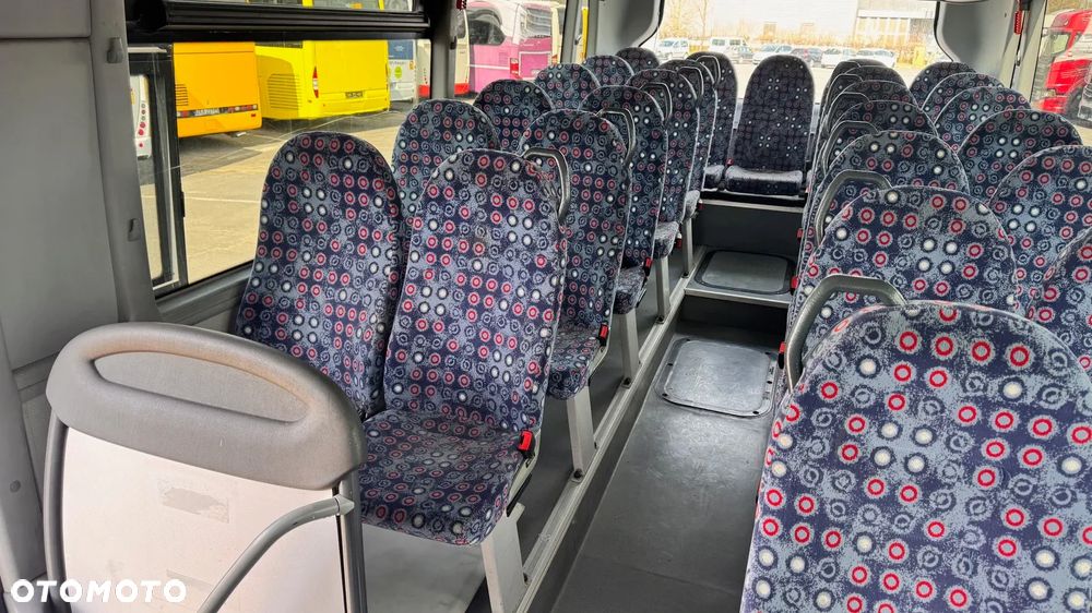 MAN REGIO / Euro 4 /63miejsca/ mały przebieg/ CENA:78000zł Netto - 13