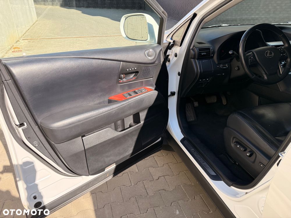 Lexus RX - 12