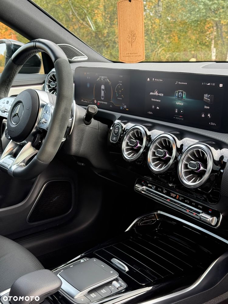 Mercedes-Benz CLA AMG 45 S 4-Matic+ Street Style 8G-DCT - 29