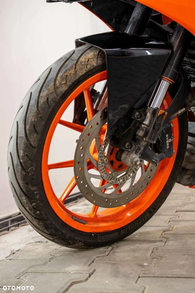 KTM RC 125 - 21