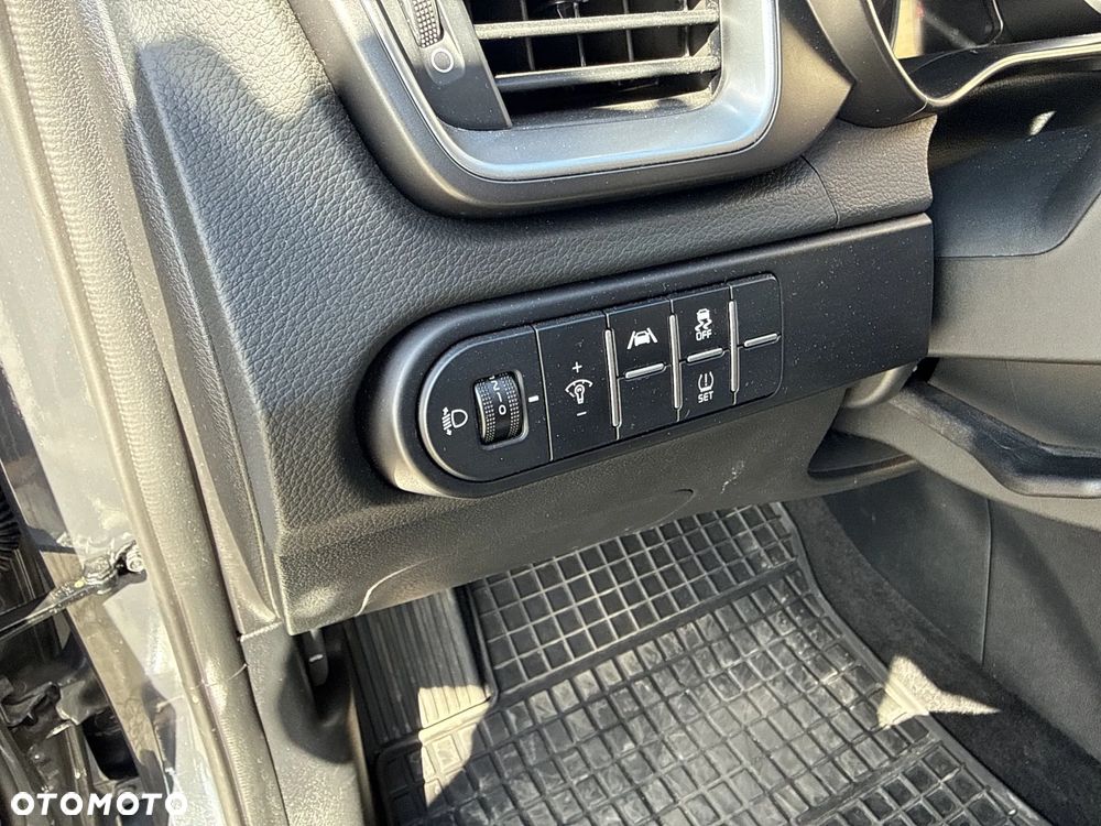 Kia Ceed 1.5 T-GDI M DCT - 21