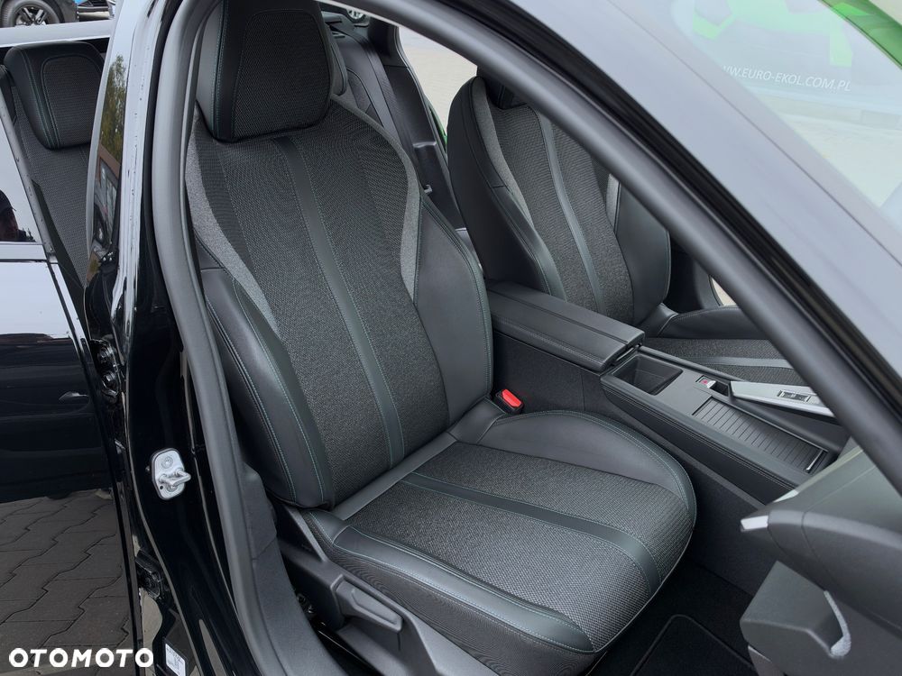 Peugeot 308 BlueHDi 130 EAT8 Allure Pack - 33