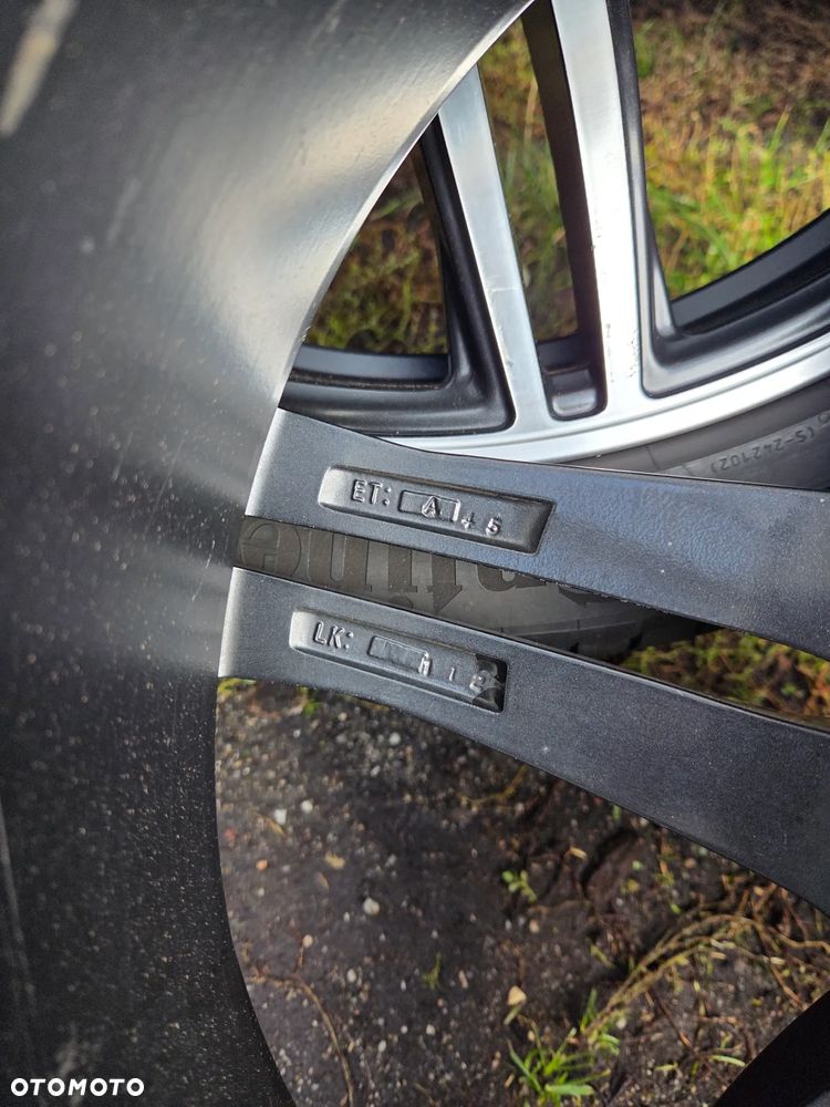 Koła letnie Felgi aluminiowe Motec MCT4-8519 19 Cali 8.5Jx19H2 5x112 ET 45 57,1 255/35R19 96Y Dot 4822 2022 Rok Continental ContiSportContact 5P - 18