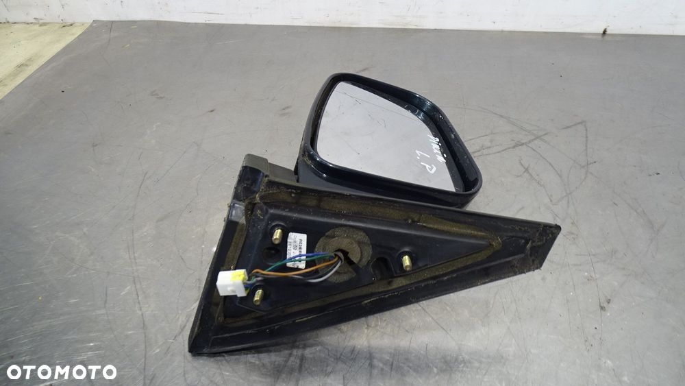 LUSTERKO LEWE ELEKTRYCZNE MITSUBISHI PAJERO PININ 2.0 - 5