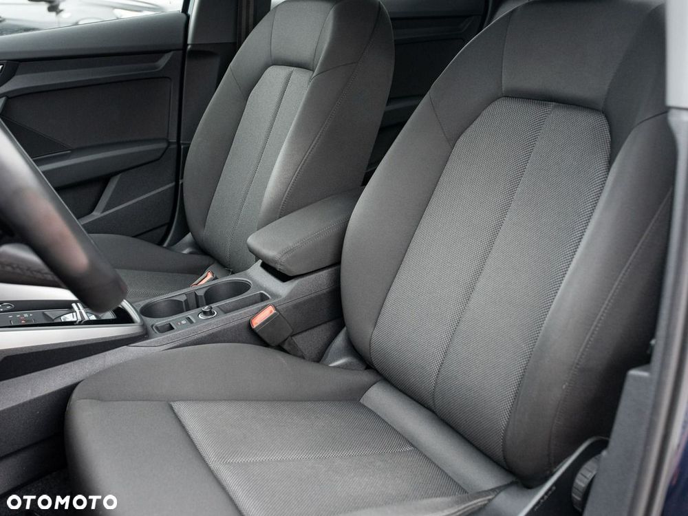 Audi A3 Sportback - 12