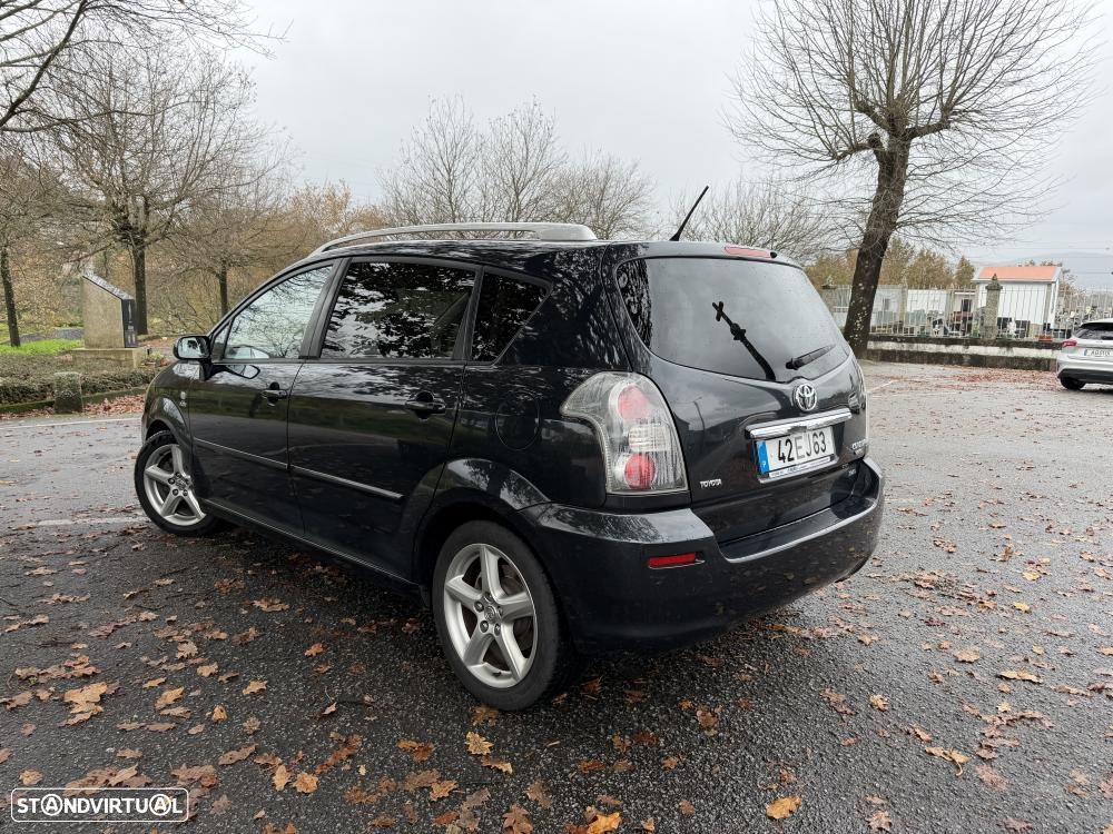 Toyota Corolla Verso 2.2 D-4D High Pack - 5