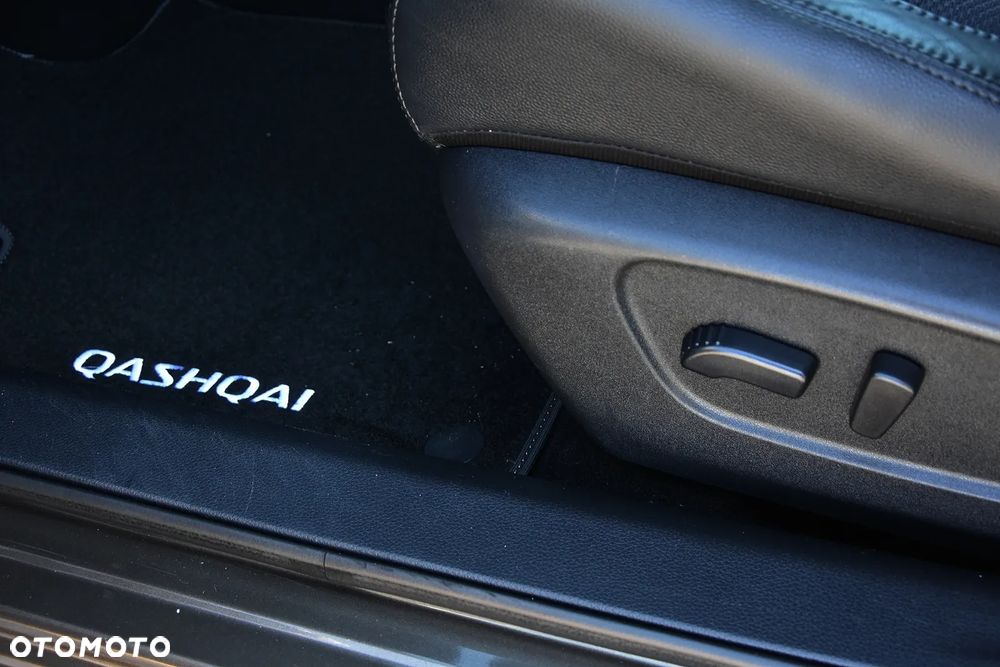 Nissan Qashqai - 25