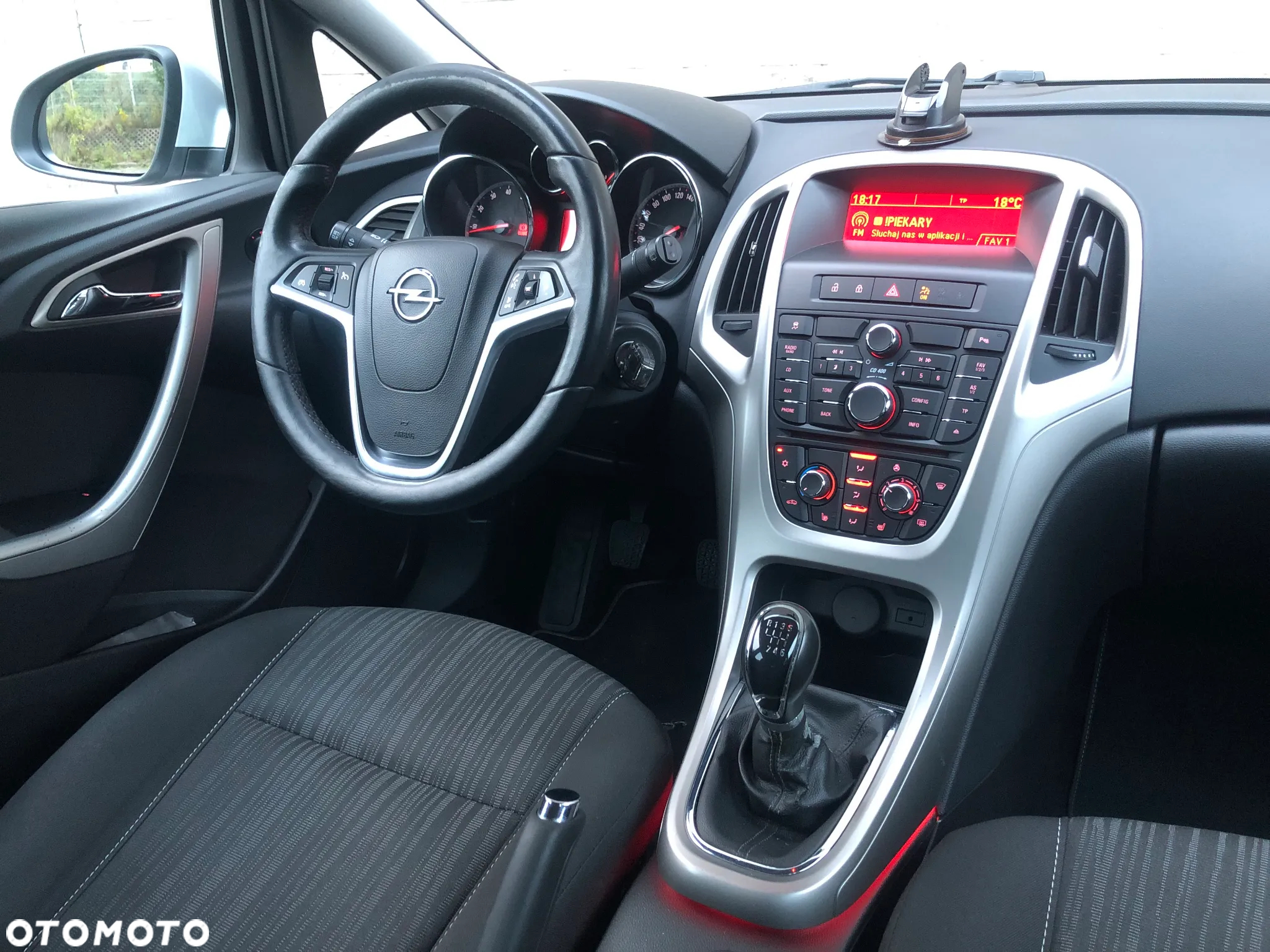Opel Astra 1.4 Turbo Design Edition - 12