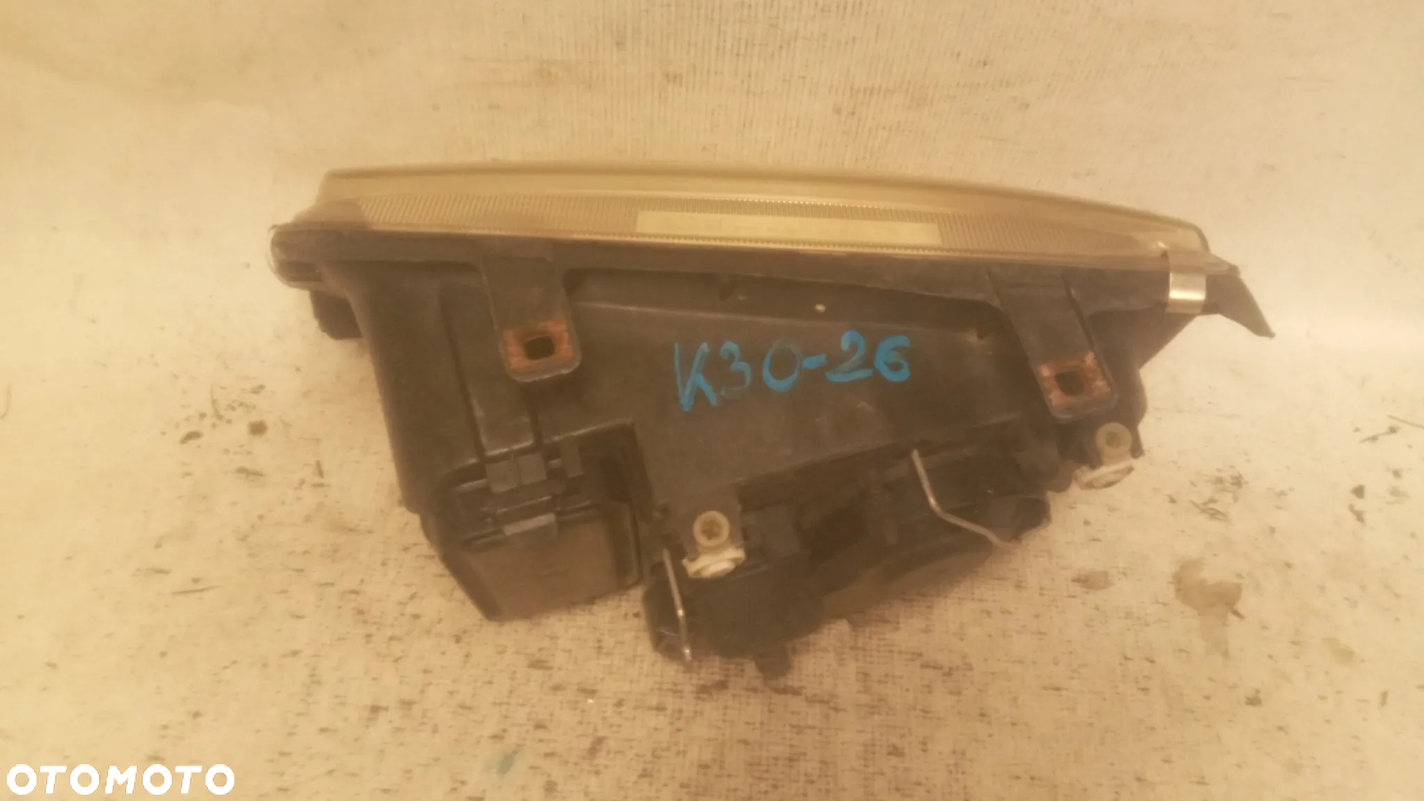 .  PRZOD PRZEDNIA LAMPA PRAWA VOLKSWAGEN BORA - 3