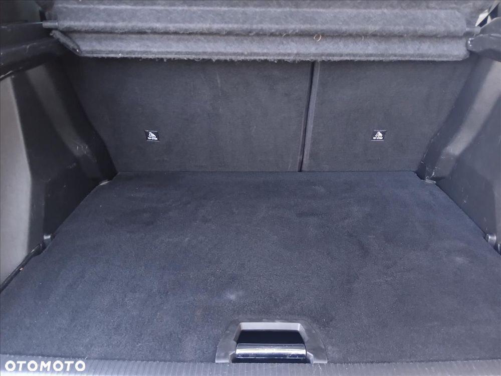 Peugeot 2008 1.5 BlueHDi Allure Pack S&S EAT8 - 10