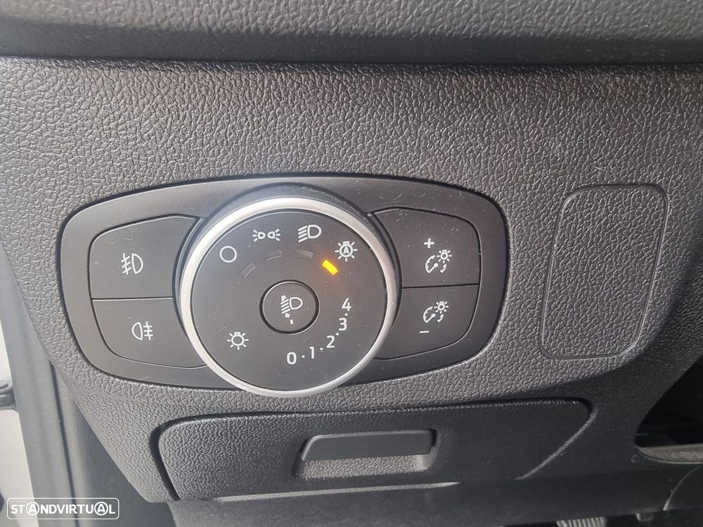 Ford Focus SW 1.5 TDCi EcoBlue Active - 17