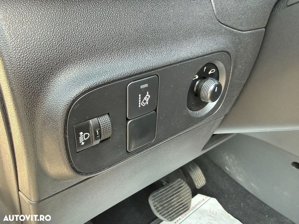 Citroën C3 1.2 PureTech S&S EAT6 Shine - 18